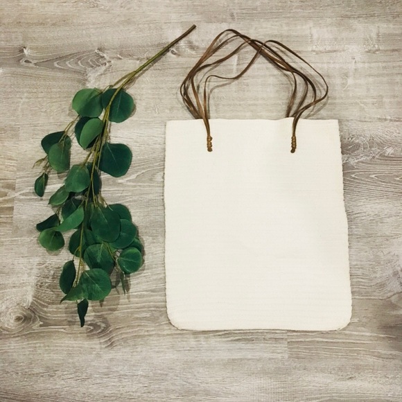 H&M Cream Tote with Leather Straps - Picture 1 of 3